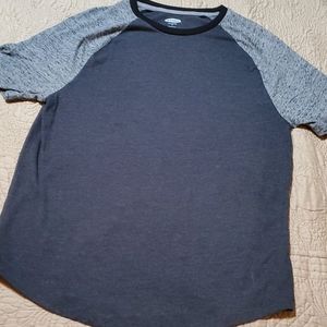 Old Navy t-shirt